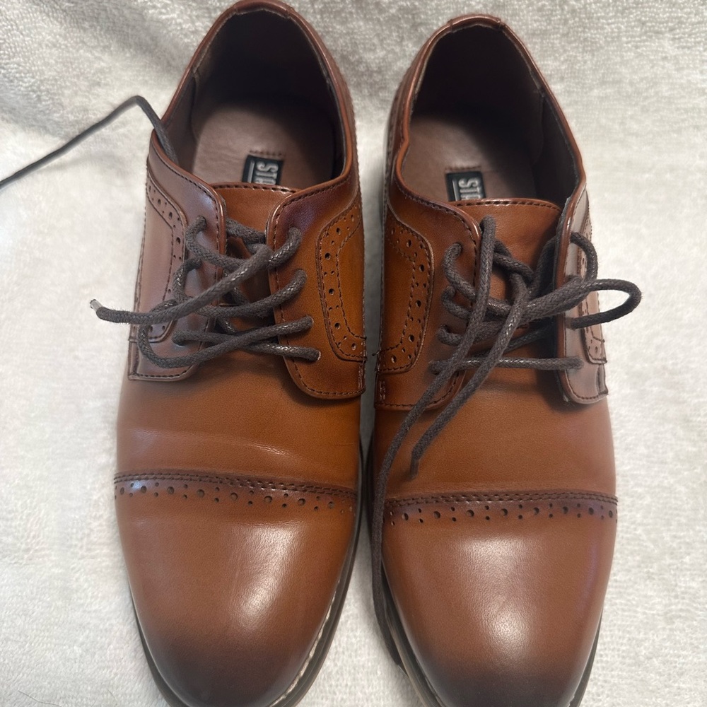 Boys dress tie shoes size 2 Stacy Adams Classic Brown Leather Oxfords